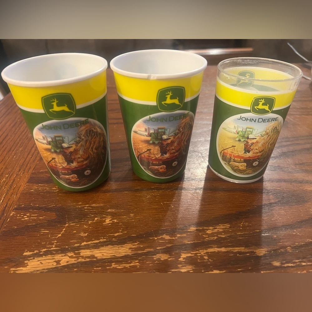 John Deere Green and Yellow Drinkware Set